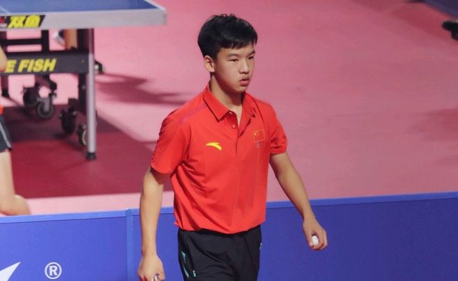 联赛发光发 联赛发光发