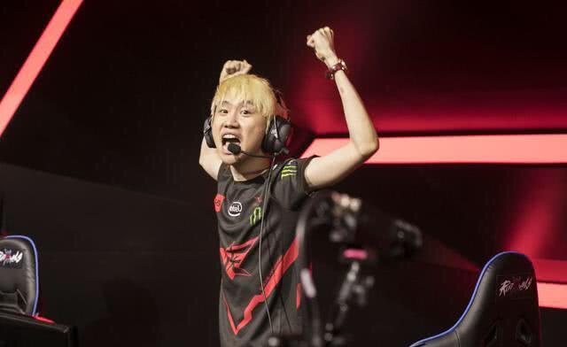 而硬核玩家 而硬核玩家